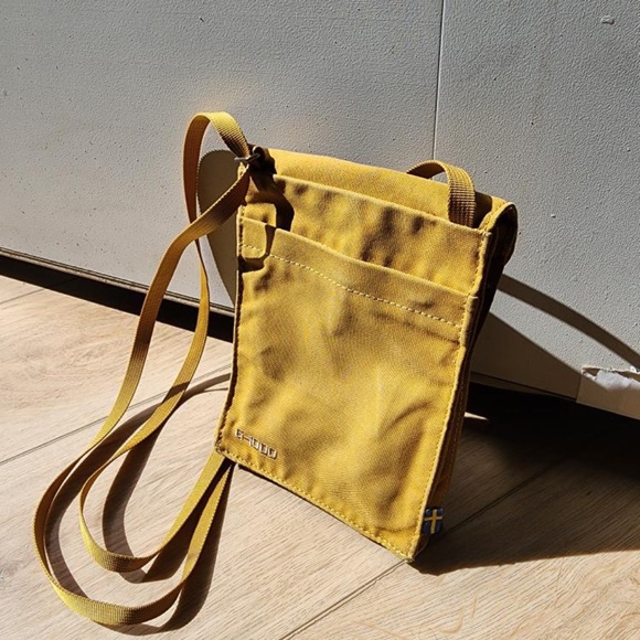 Fjallraven Pocket Bag Crossbody - Picture 5 of 7